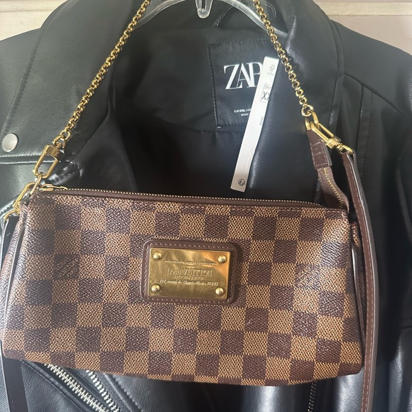 Authentic EVA DAMIER Louis Vuitton bag - Picture 8 of 8